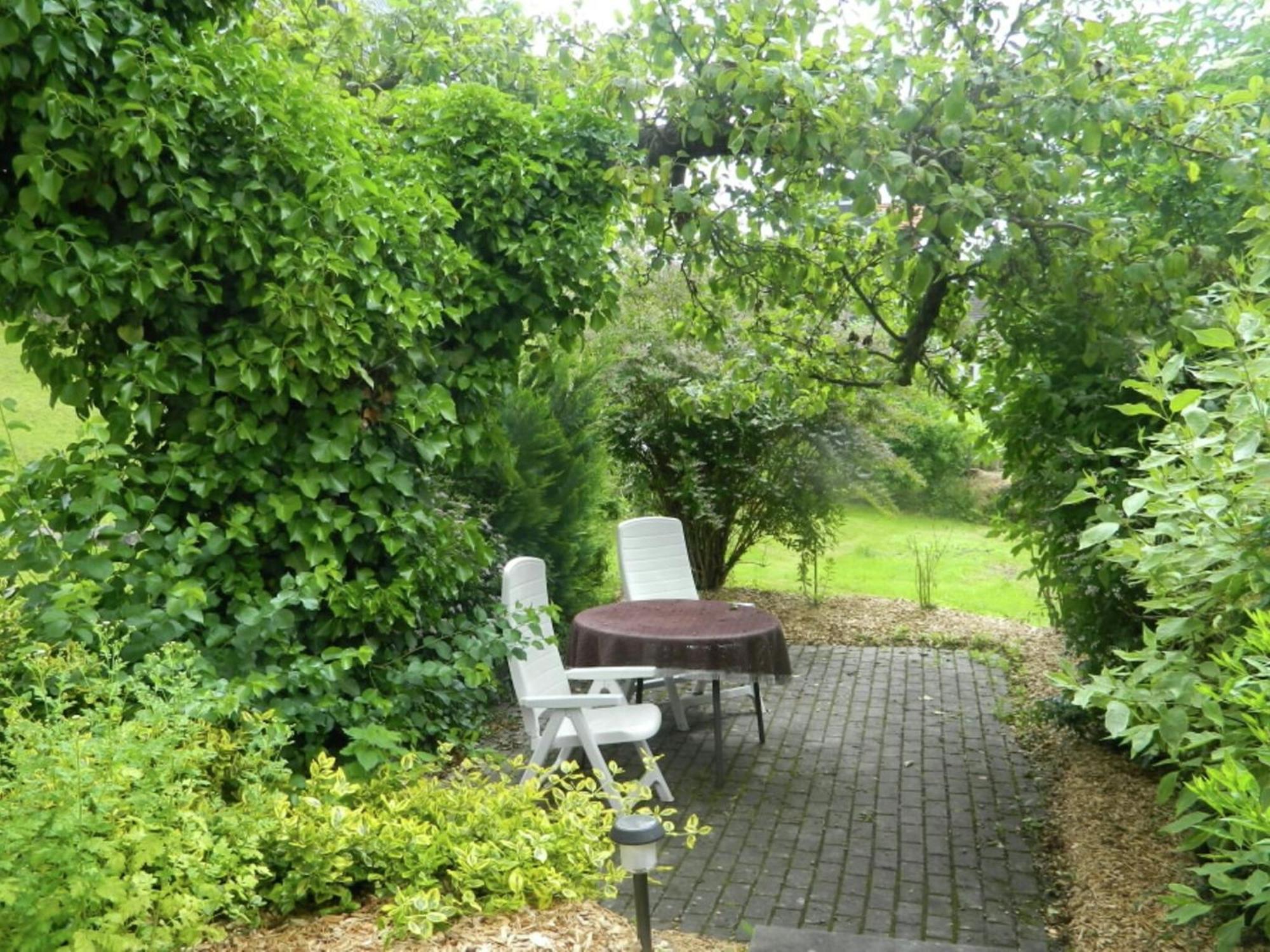 Large Detached Holiday Home In Hesse With Private Garden And Terrace Homberg  Exterior photo